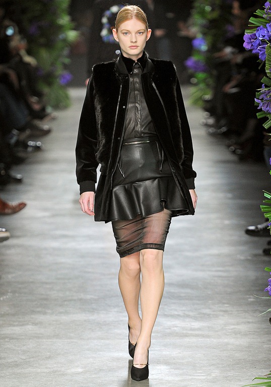 Wearable Trends: Givenchy Ready-To-Wear Fall 2011, Paris Fashion Week